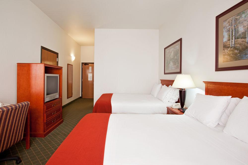 Holiday Inn Express Rockford-Loves Park By Ihg Exterior foto