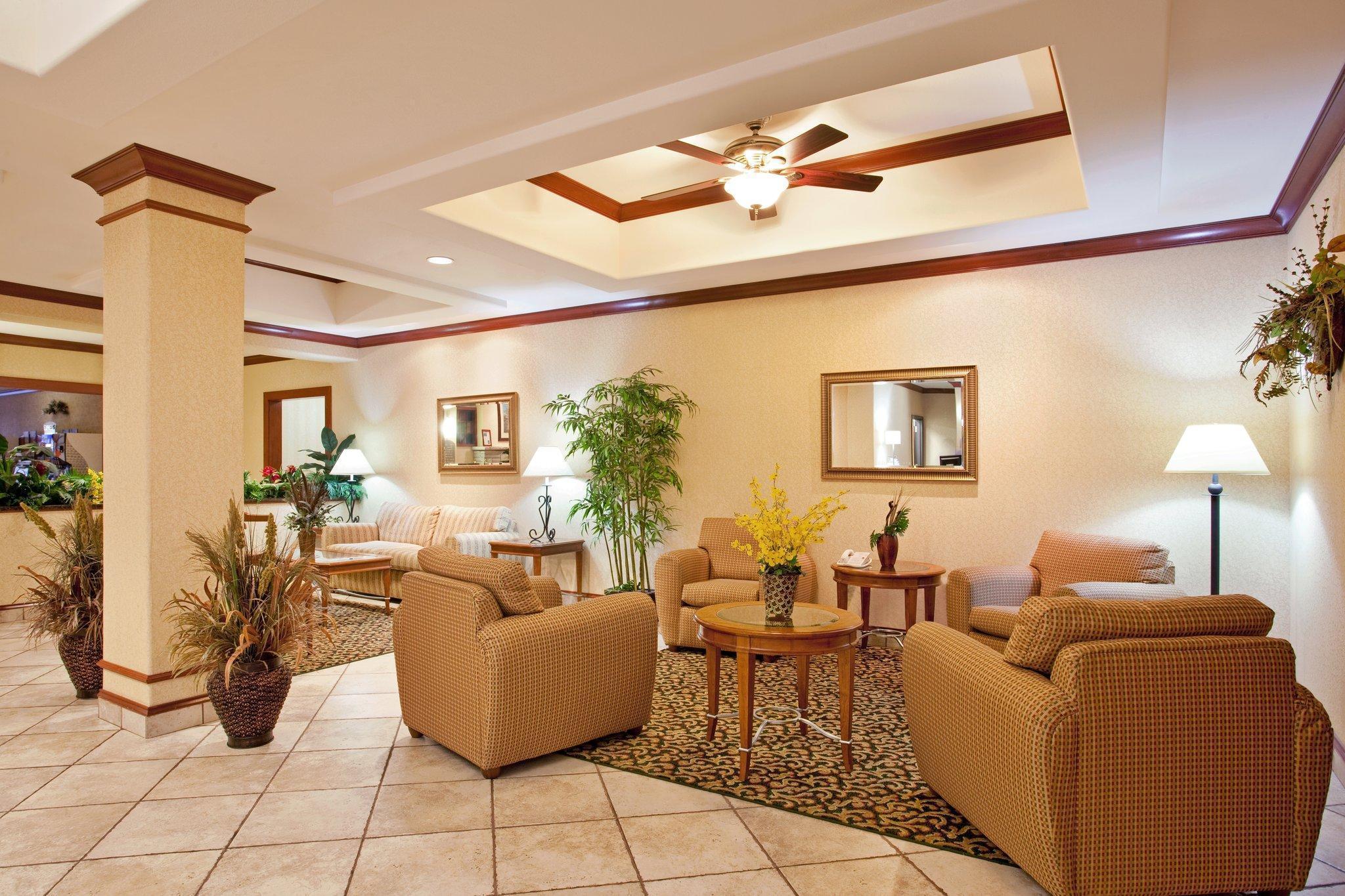 Holiday Inn Express Rockford-Loves Park By Ihg Exterior foto