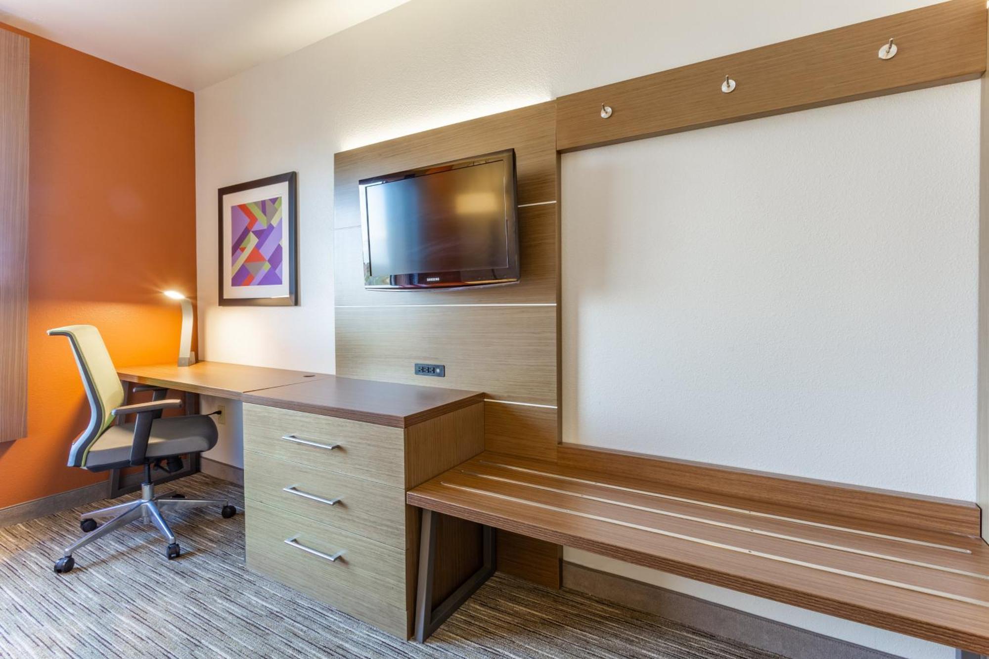 Holiday Inn Express Rockford-Loves Park By Ihg Exterior foto