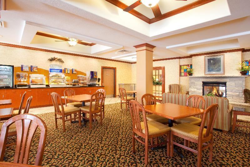 Holiday Inn Express Rockford-Loves Park By Ihg Exterior foto